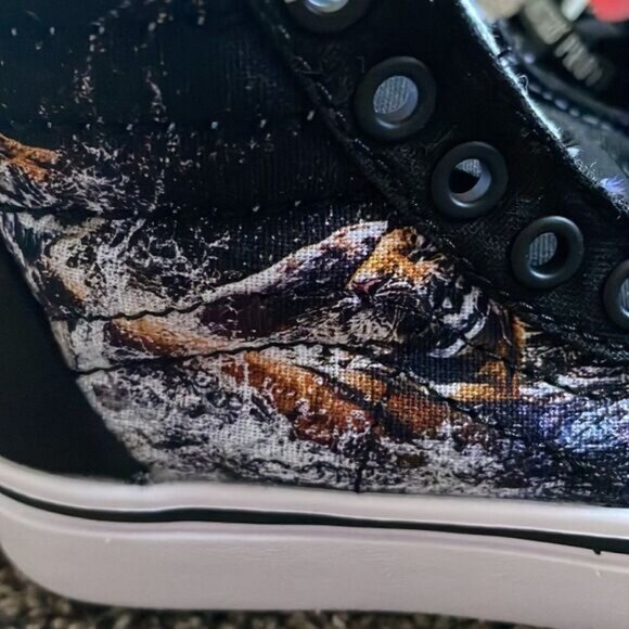 NWT Boys High Top Vans Discovery ProjectCat Tigers - Picture 3 of 8